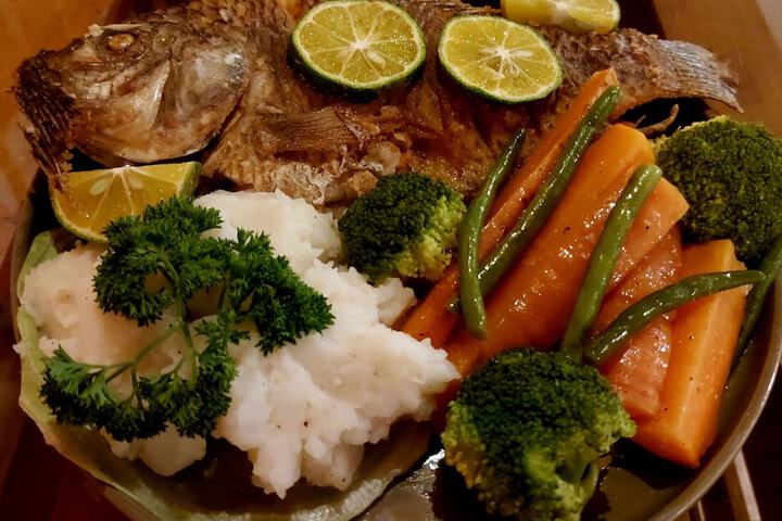 Dining 49 of 65
