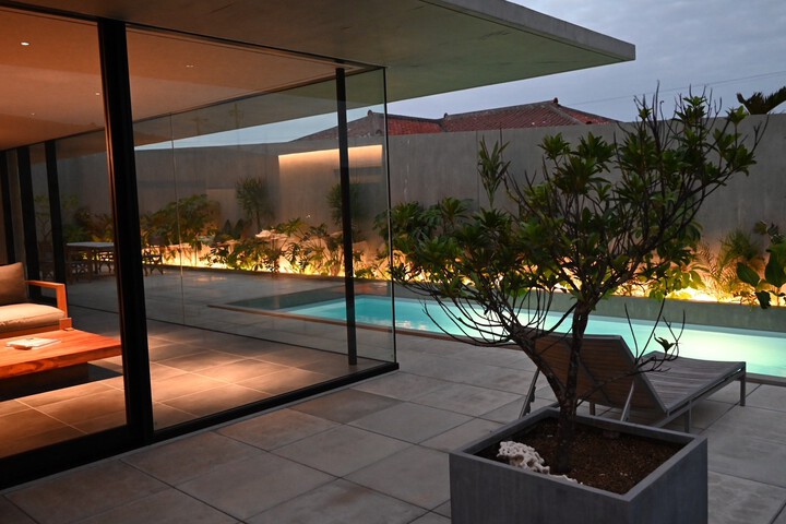 Pool 8 of 16