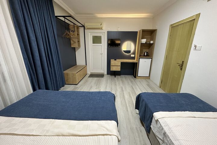 Room 7 of 22