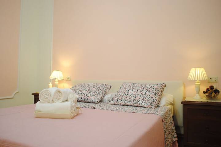 Room 2 of 26