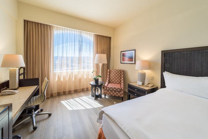 Room 4 of 219