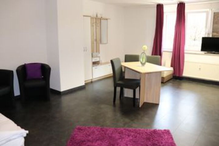 Room 35 of 69