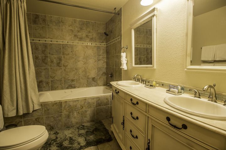 Room 30 of 54
