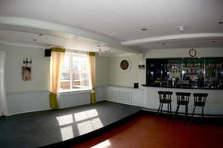 Lounge 31 of 47