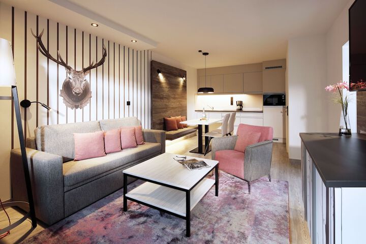 Room 47 of 80