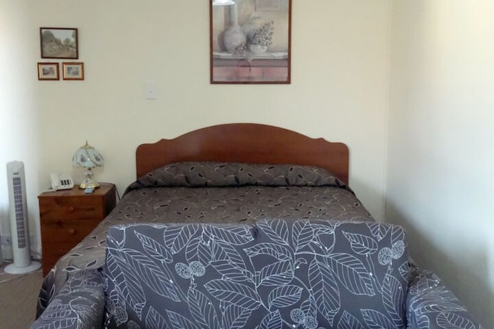 Room 27 of 69