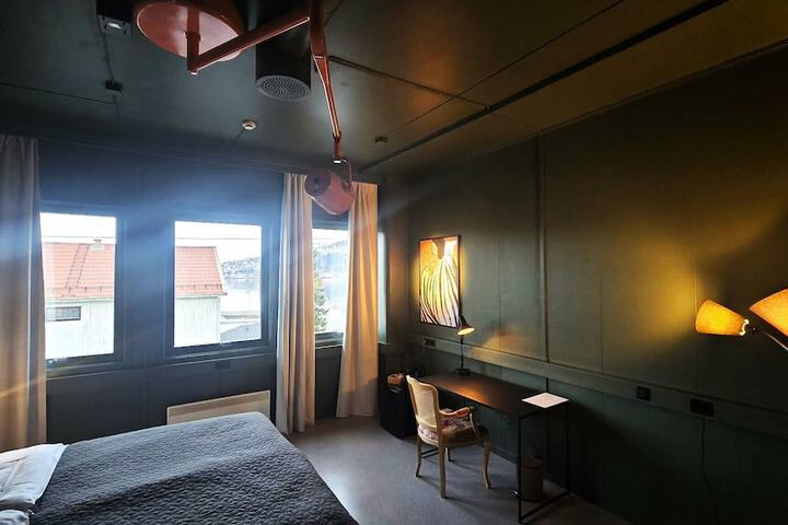 Room 20 of 54