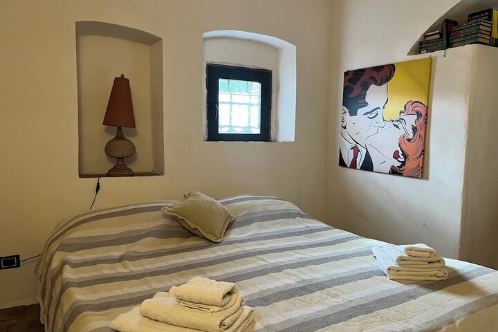Room 8 of 85