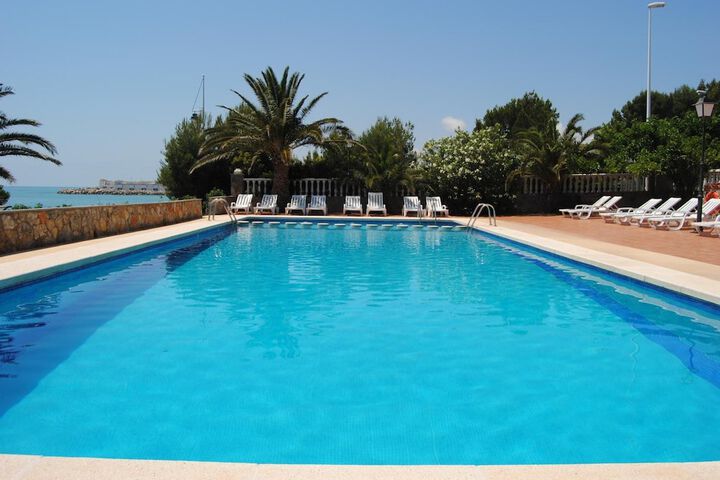 Pool 10 of 46