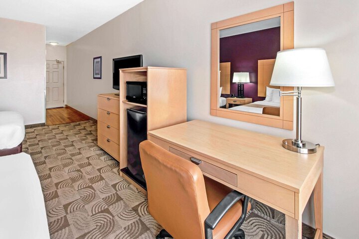 Room 20 of 42