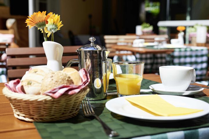 Breakfast/Coffee Service 130 of 179