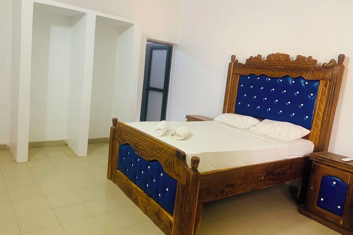 Room 8 of 23