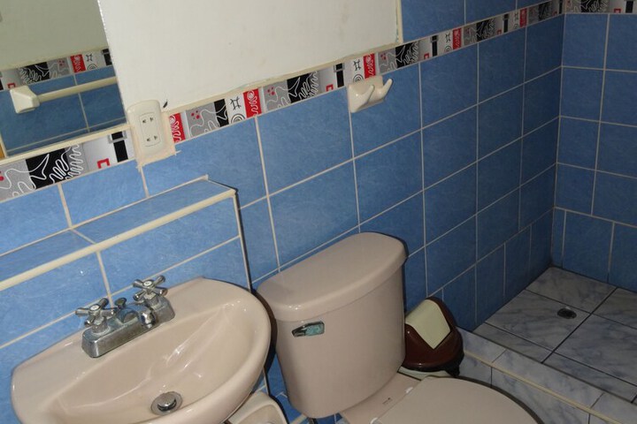 Room 35 of 59