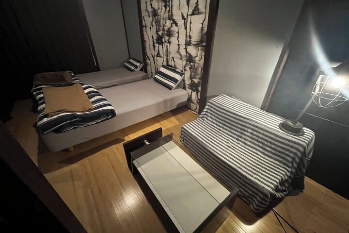 Room 48 of 172