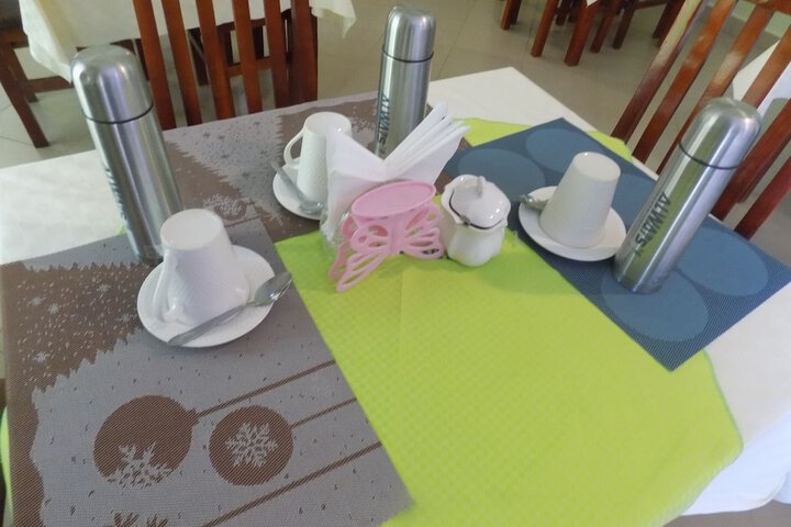 Dining 33 of 57