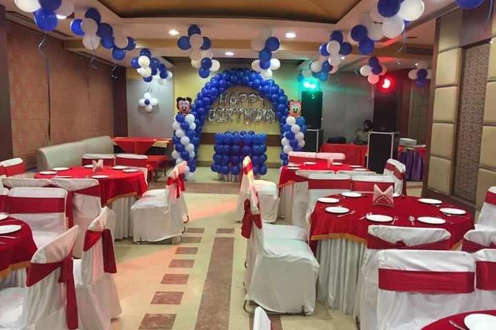 Ballroom/Hall 49 of 55