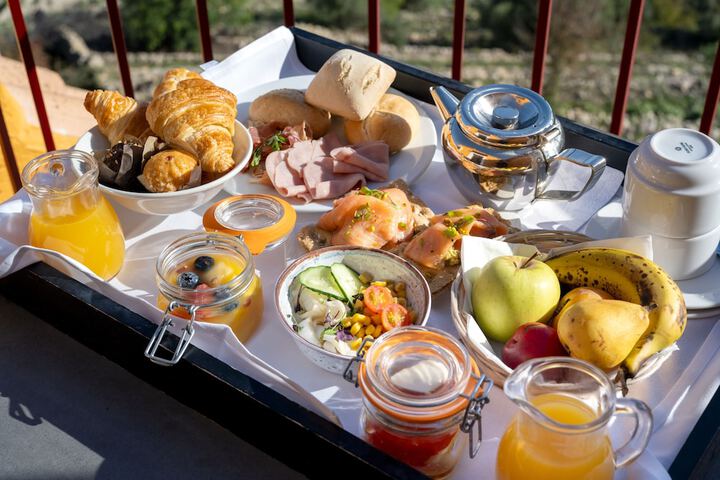 Breakfast/Coffee Service 125 of 156