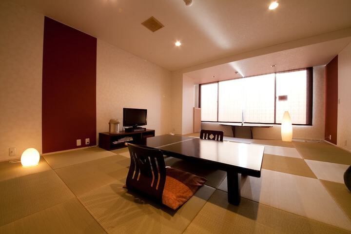 Room 10 of 61