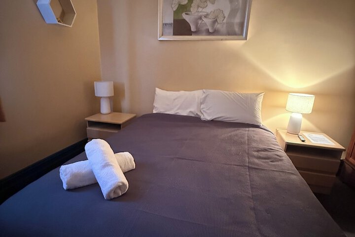 Room 12 of 30