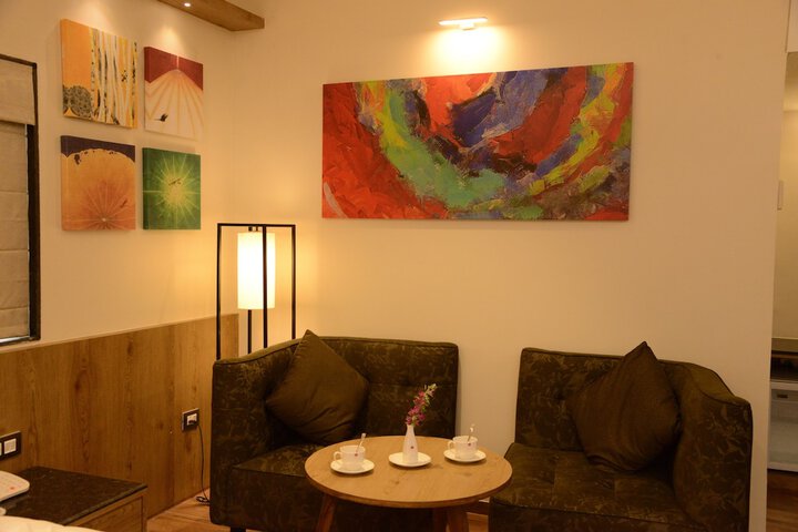 Room 8 of 22