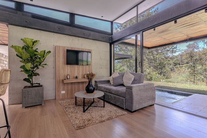 Room 5 of 20