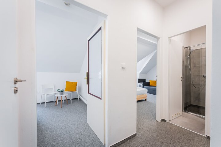 Room 48 of 105
