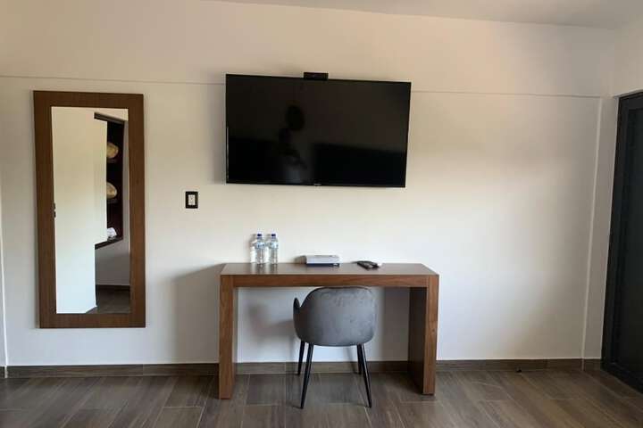 Room 17 of 48