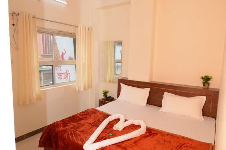 Hotel Kashi Khand