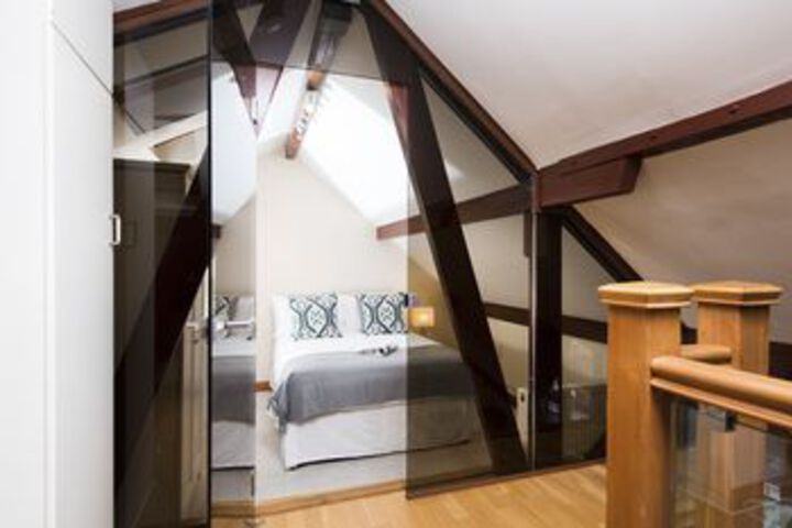 Room 11 of 26