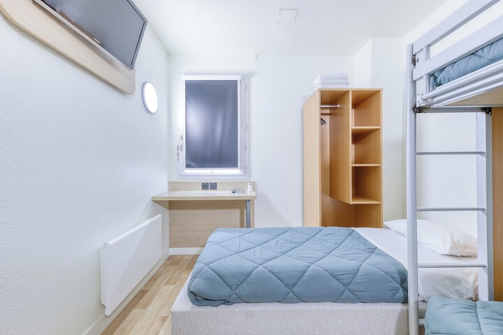 Room 9 of 55