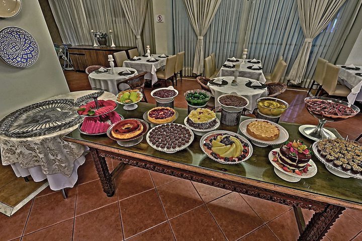 Dining 55 of 85