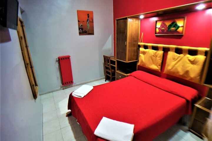 Room 32 of 63