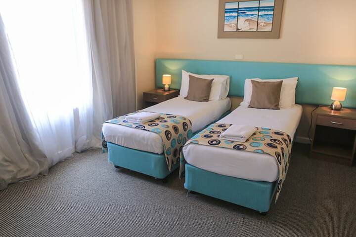 Room 5 of 64