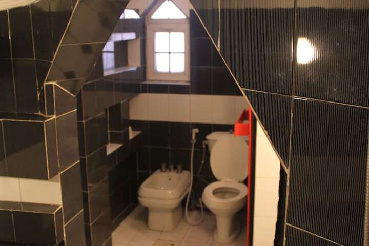 Clean Restrooms