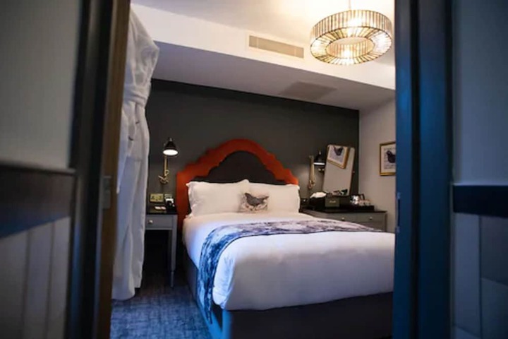 Room 5 of 59