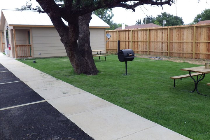 Property Grounds 6 of 10