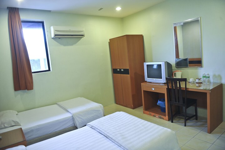 Room 7 of 35