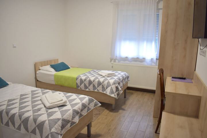 Room 40 of 92