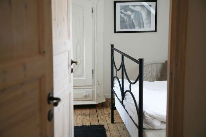Room 17 of 189