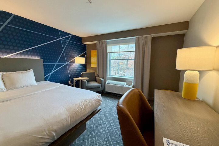 Room 34 of 92