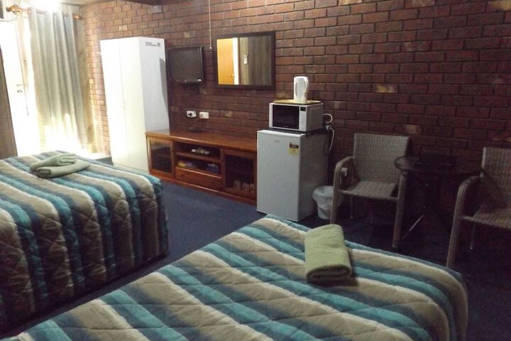 Room 27 of 50