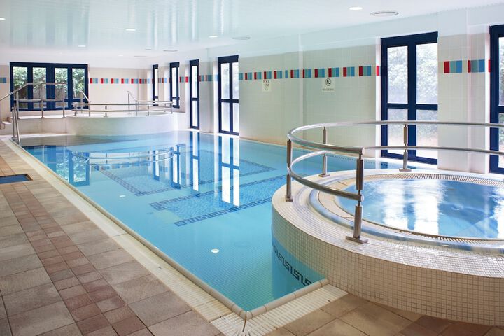 Pool Hotel