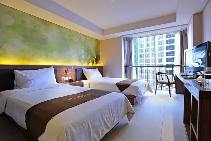 Room 10 of 52