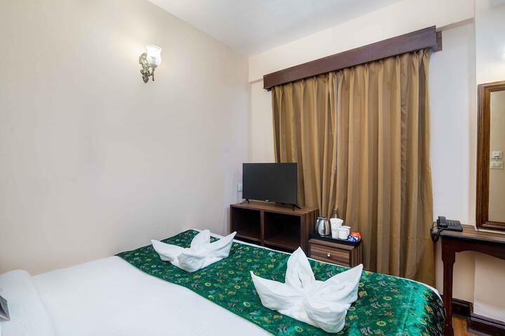Room 16 of 31