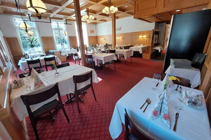 Dining 50 of 70