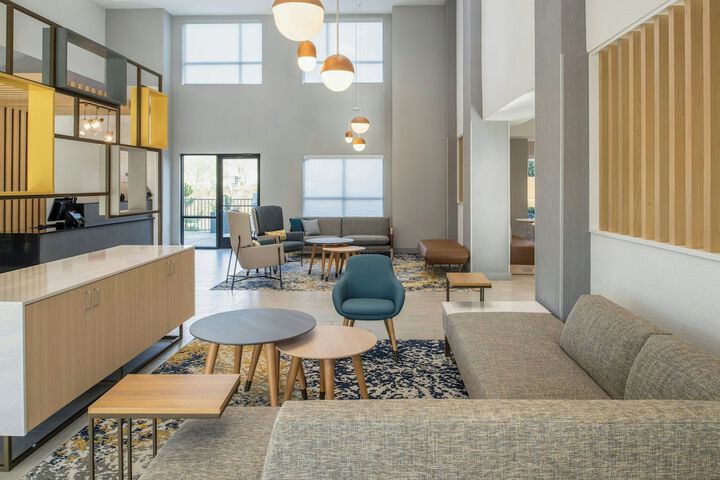Guest Lobby