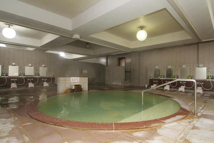 Hotel with Pool