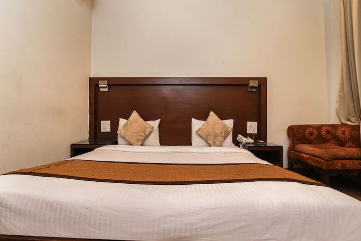Room 5 of 22