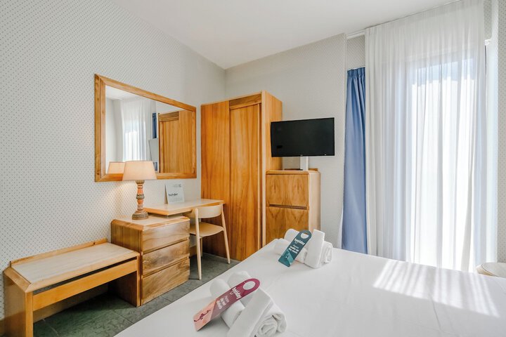 Room 49 of 97