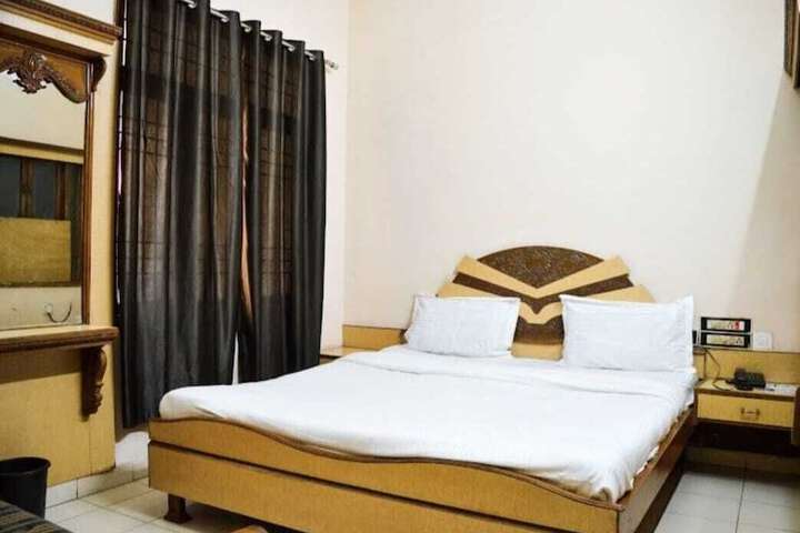 Room 7 of 36